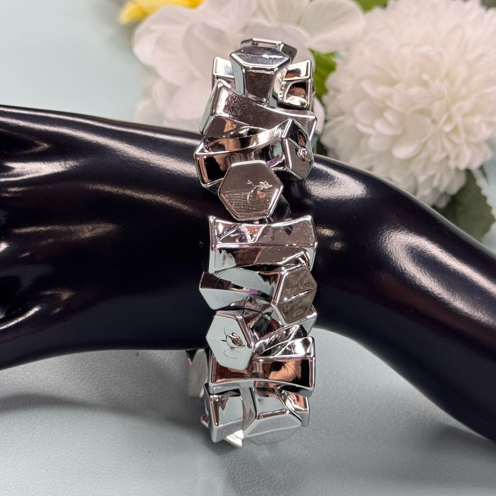Silver Angular Chunky Stretch Bracelet with Reflective Finish